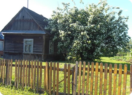 2013-06-19-001-Holzhaus-Ost-Polens 2013-06-19-001-Holzhaus-Ost-Polens