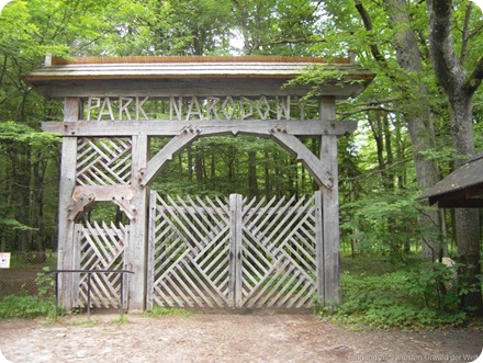 2013-06-19-002-Das-83-Jahre-alte-Tor-in-den-Urwald-Bialowieza 2013-06-19-002-Das-83-Jahre-alte-Tor-in-den-Urwald-Bialowieza