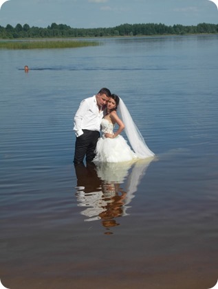 2013-06-19-004-Noch-nie-gesehen-Eine-Wasserhochzeit 2013-06-19-004-Noch-nie-gesehen-Eine-Wasserhochzeit