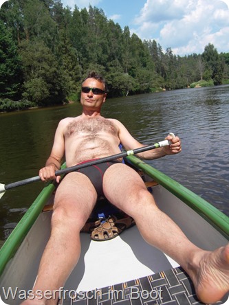 2013-07-04-002 Wasserfrosch im Boot