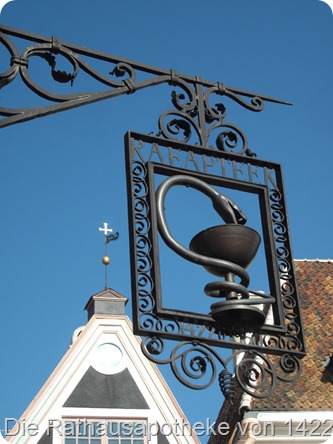 2013-07-11-009 Die Rathausapotheke von 1422  2013-07-11-009 Die Rathausapotheke von 1422